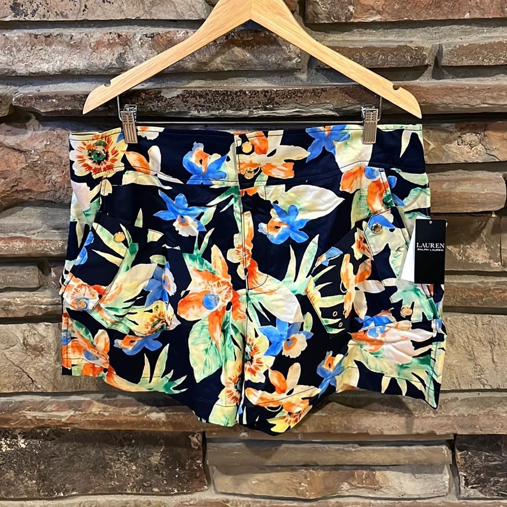 Lauren Ralph Lauren Tropical Floral Resort Shorts